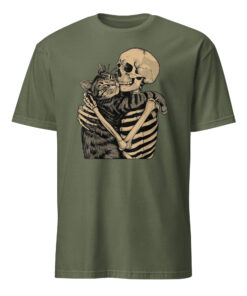 Skeleton Hugging Cat Halloween Cat Lover Cat Mom Dad T-Shirt