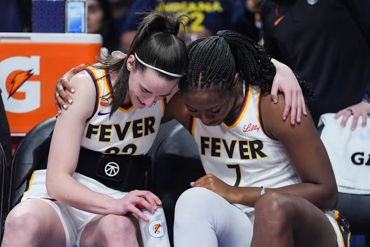 Caitlin Clark Injury: 19-Point Night Ends in Alarming Early Exit 1 Caitlin Clark injury Indiana Fever back issue