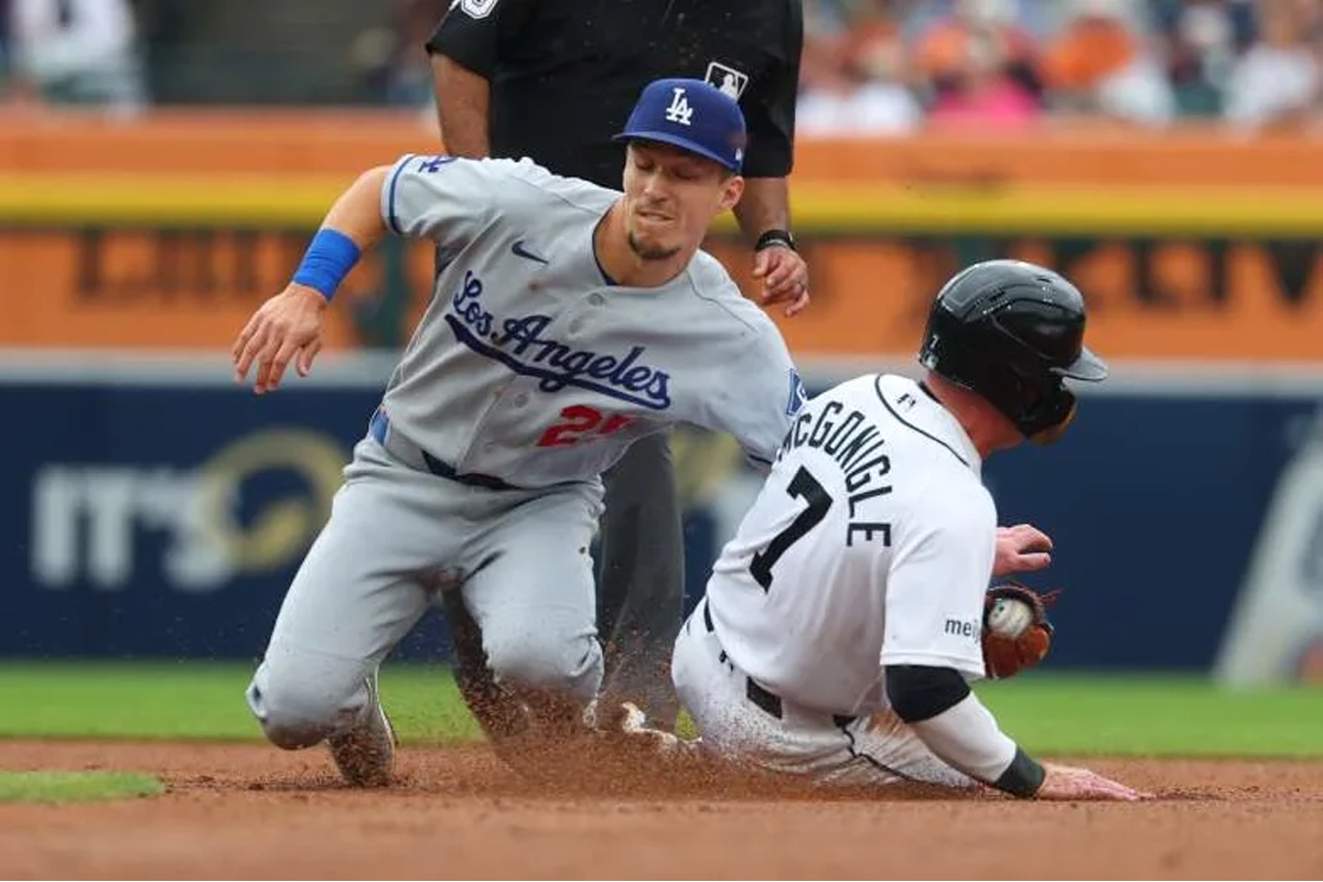 Cardinals vs Dodgers: 5-Homer Stunner Fuels 13-8 Win 3 Cardinals vs Dodgers action during St. Louis' 13-8 five-home-run win at Dodger Stadium